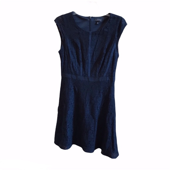 The Limited Dresses & Skirts - The Limited Lace Knee Length Dress